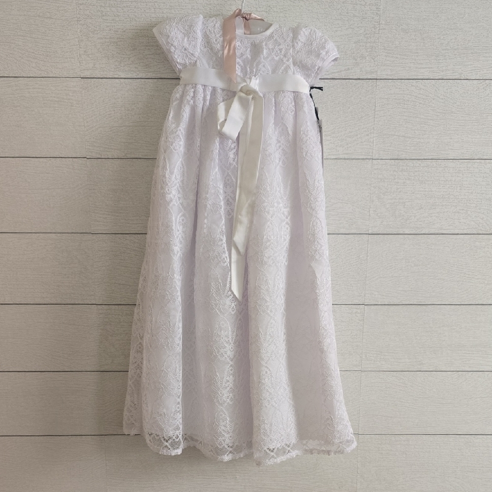 PIPPA & JULIE | WHITE LACE FORMAL DRESS